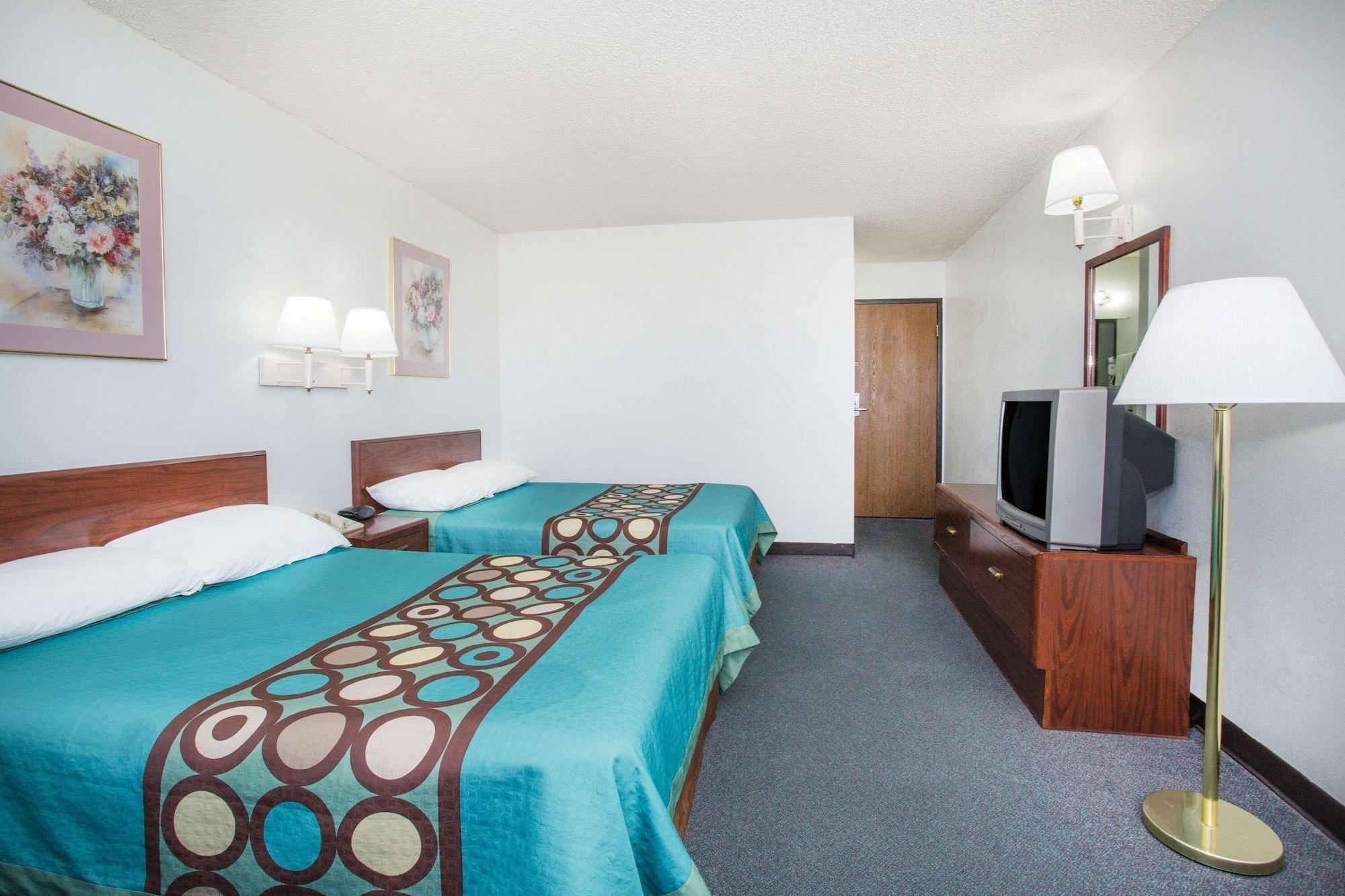 Super 8 By Wyndham Limon Exterior foto