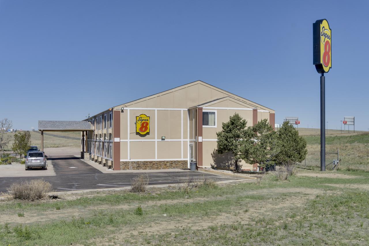 Super 8 By Wyndham Limon Exterior foto
