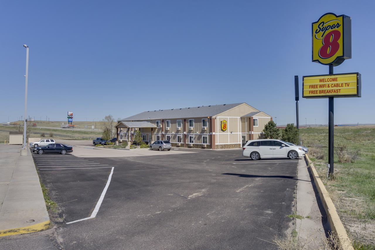 Super 8 By Wyndham Limon Exterior foto