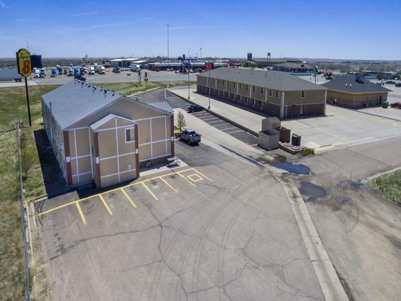 Super 8 By Wyndham Limon Exterior foto